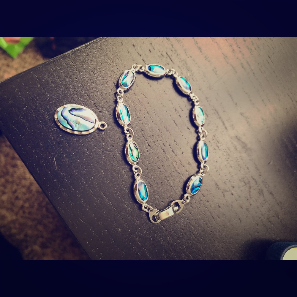 Paua Abalone Shell Pendant and Bracelet Set